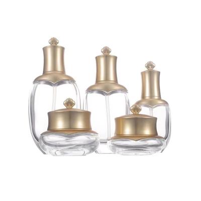 China Chinese Manufacturer 120ML 100ML Cosmetic glass cream lotion pump bottle for sale