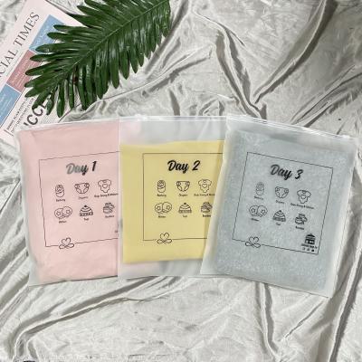 China Recyclable Frosted Zipper Bag For Custom Hoodie Bags Frosted Bottom Zipper Gusset Gel Slider Zipper Bag for sale