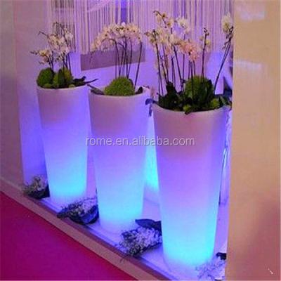 China Plastic Illuminated Tall LED Flower Planters for sale