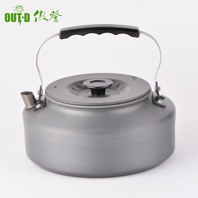 China Sustainable Single Style Camping Hard Anodized 1.6L Kettle With Mesh Bag for sale