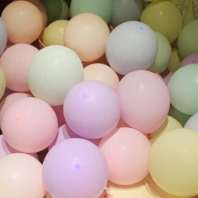 China Gift Toy Macaron Balloons Decorate Wedding Room Stage Decorate Beautiful Birthday Party Wedding Supplies New Year Christmas Balloons for sale