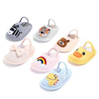 China 2020 Hot Selling Light Weight Baby Cotton Slipper Tiger Rainbow Fashion Animal Slippers for sale