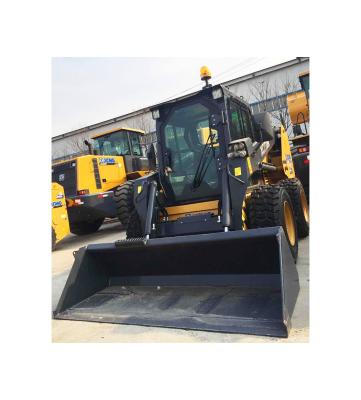 中国 Farms Working Environment Comfortable Multi Function Mini Farm Skid Steer Loader Trencher 販売のため