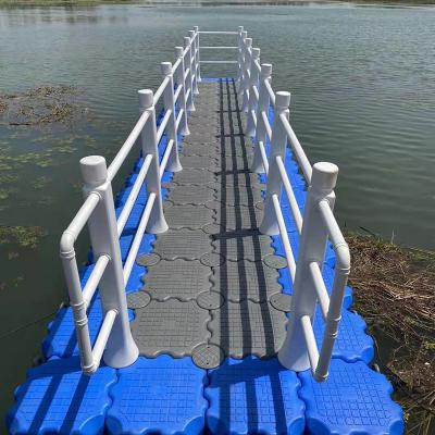 China Boat Pontoon Kayak Motorboat Flexible Environmental Protection Plastic Material Assembly Floating Dock Motorboat Dock for sale