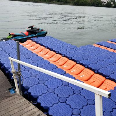 China Environmental Protection Outdoor Aquatic Plastic Material Boat Pontoon Growing Platform Cube Dock Corrosion-Proof Floating Dock for sale