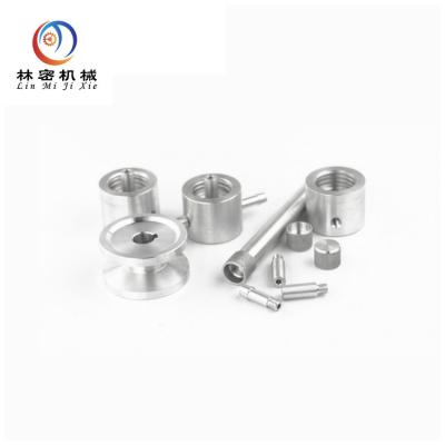 China Steel Fasteners China CNC Center Milling Machine Service Machine Parts With Zinc Plating for sale