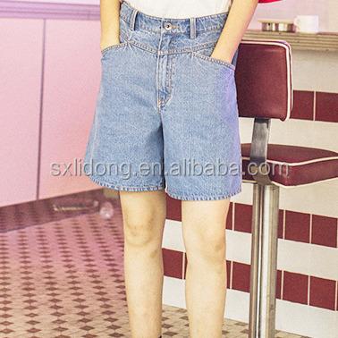 China High-waisted Anti-wrinkle denim shorts in retro style for sale