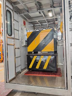 中国 Explosion Proof Material & Passenger Hoist For Refineries, Gas Station And Chemical Plants With Floor Landing Gates 販売のため