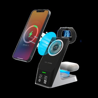 China Multifunctional 15W Magnetic Fast 3 in 1 QI Wireless Charger Dock for iPhone 12/13/14 Wireless Charging Stand for Apple Watch for sale