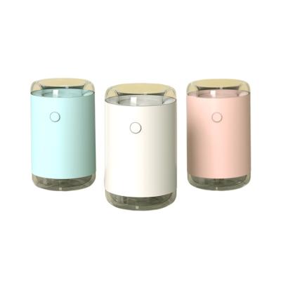 China High Quality Hot Selling Car Aromatherapy Silent Mist Humidifier With Ambient Light for sale