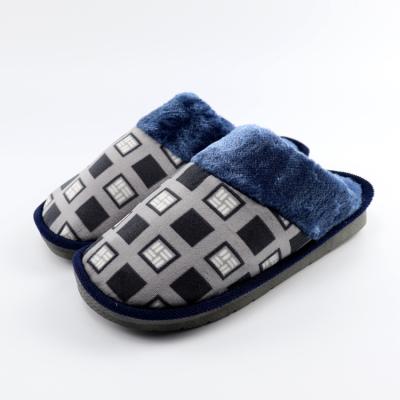 China Cushioning Cheap Men's Cotton Winter Mule Checkerboard Slippers Warm Plush High Heel Indoor Slippers Factory Customize for sale