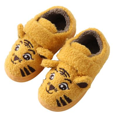 China Thermal Children's Cute Tiger Cotton Slippers Winter Cartoon Warm Boy And Girl Comfortable Home Shoes for sale