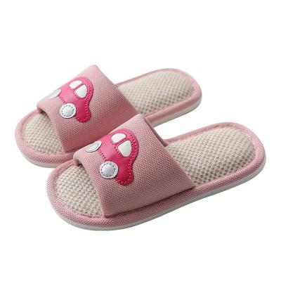 China Damping Indoor Home Wooden Slippers Canvas Children's Floor Sandals Boys and Girls Cartoon Children's Slippers for sale