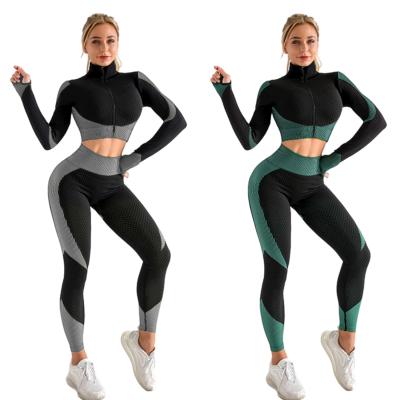 China Yoga Breathable Clothing Seamless Suit Knitted Elastic Fitness Hip-lifting Three-Piece Suit for sale