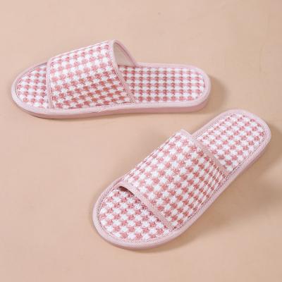 China Fashion Trend Fabric With Nap Soft Wholesale Soft Plush New Style Bedroom Girls Fuzzy Slippers For Women for sale