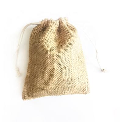 China Recyclable Manufacturing of Reusable Customizable Burlap Jute Bags and Jute Drawstring Bags for sale