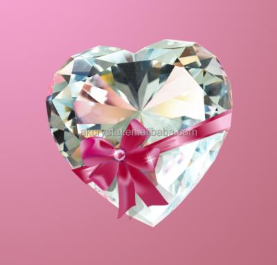 China Hot Sale Europe Multi Color Heart Shape Crystal Diamond Wedding Gifts For Guests for sale