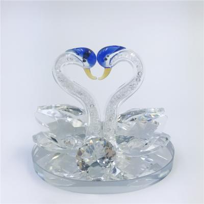 China Wedding Decoration Wholesale K9 Handmade Romantic Crystal Glass Swan For Gift From Europe Beautiful for sale