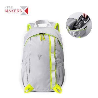 中国 Shoe Compartment OEM Custom Manufacturer Waterproof Casual Traveling Backpack 販売のため