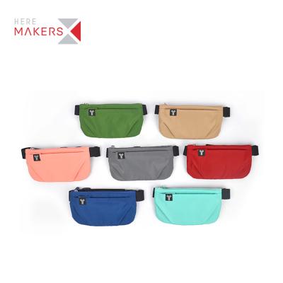 Κίνα Bauchtasche Popular Fashionable Polyester Waist Bag Leisure Colors Men Women Custom Running Bum Bag προς πώληση