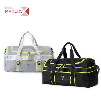 China Light-Weighted New Arrival Large Capacity Travel Sport Compartment Men's Duffel Bag Sport Gym Duffel Bag à venda