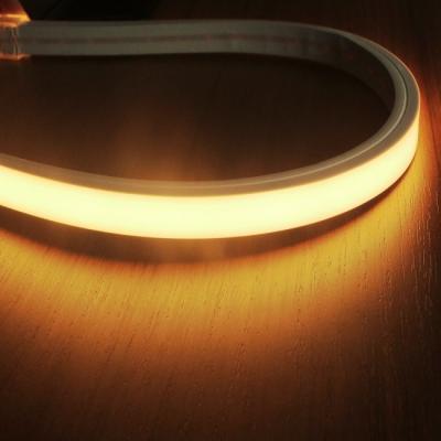 China Resistencia ULTRAVIOLETA caliente del blanco 110lm/W IP67 de la tira 160LEDs 3000K del silicón LED flexible de ERP 24VDC en venta