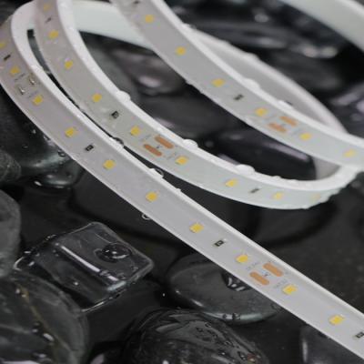 Cina Underwater 3000K 2835 SMD LED Strip Light High Lumen Effciency Ra90 in vendita