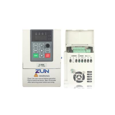 China 220VAC MPPT VFD Solar Pump Controller 2.2kw With LED LCD Display for sale