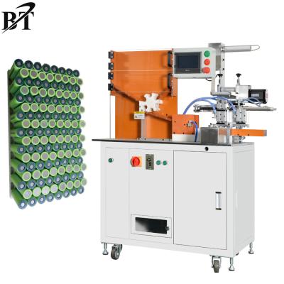 Chine Machine à étiquettes de batterie cylindrique de cellules avec l'alimentation 4500-5000pcs/H de trémie à vendre