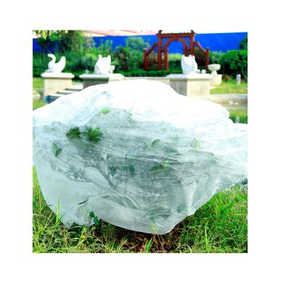 China Eco-friendly Reliable And Good Nonwoven Control Weeeding Mat Garden Netting for sale