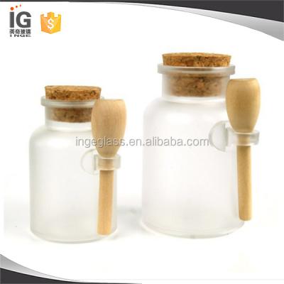 China Sustainable Hot Sale 8.5oz Glass Jar With Cork And Spoon for sale