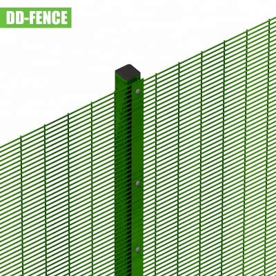 China Easily Assembled DD FENCE Secure Wall Security Galvanized Anti Climb 358 Fence Netting for sale