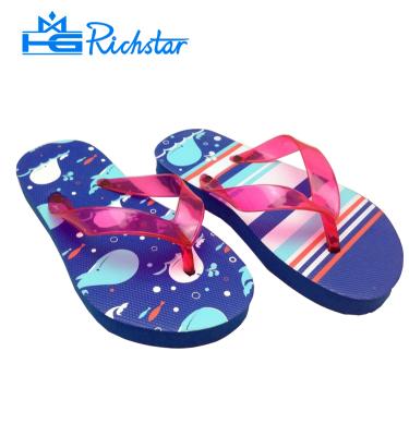 China New Design Flat Snow White Printing Red Transparent Strap Girls Flip Flops for sale