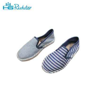 China Printed Popular Comfortable Wear EVA Kids Canvas Shoes for sale