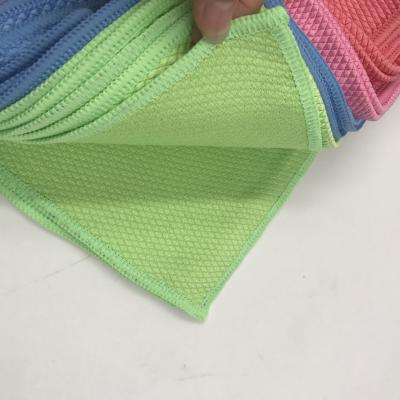 China Sustainable Cheap Price Fish Scale Microfiber Kitchen Cloth , Diamond Cleaning Cloth For Mirror , Glass And Dish for sale