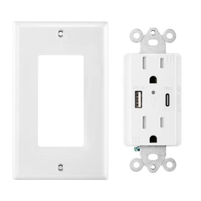 China 5V residential/general purpose 4.2A in wall outlet with one Type C and one USB charging ports for sale