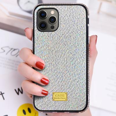 China Newest Anti-fall Fashion Serpentine Glitterphone Phone Case Manufacturing OEM ODM Cell Phone Case for sale