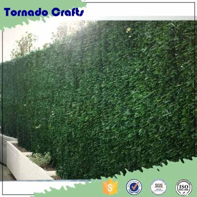 China Garden Outdoor Decoration Green Decorative Artificial Grass Hedge Fence for sale