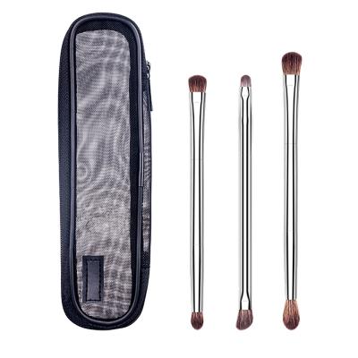 China Angular Blush Silver Red Silver Eye Goth Makeup Brush 500 Piece Makeup Brush for sale