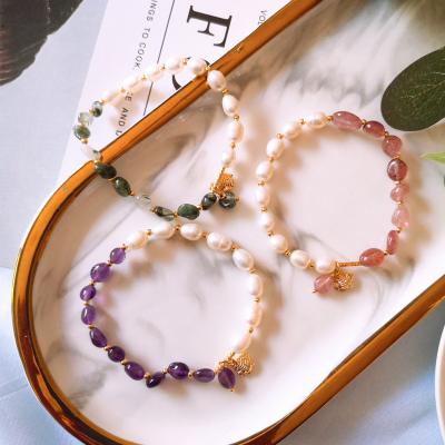 China TRENDY Small Fish String Beads Natural Baroque Bead Amethyst Designers Bracelet Charms For Women for sale