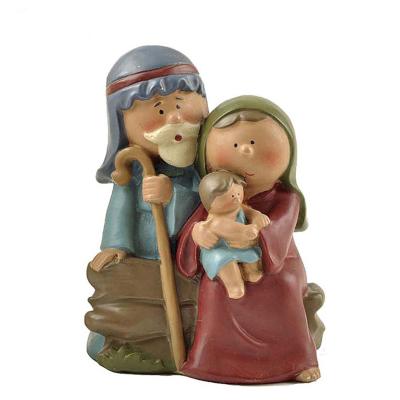 China Europe Custom Shaped Religious Christian Religious Figurines Resin Family Cute Holy Figurine for sale