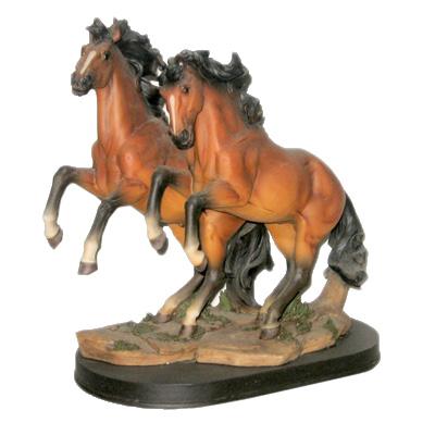 China Europe Polyresin Horses Statue For House Decoration Craft for sale