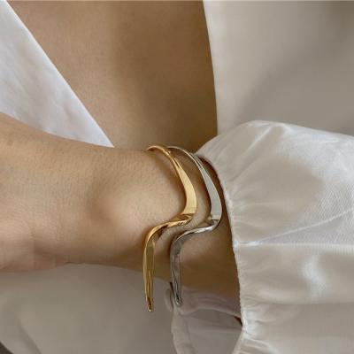 China TRENDY Minimalist Geometric Irregular Color Gold Silver Color Retro Fashion Jewelry Open Bangle Bracelet For Women for sale