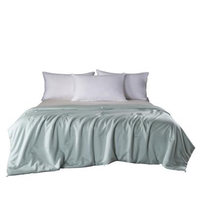 China Handmade cool summer silk comforter is filled with natural silk using lyocell fabric for sale