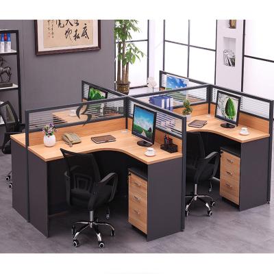 China Extendable Modern Office Furniture Wooden Staff Desk in Workstation and Private Office for sale