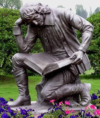 China abstract man reading bronze garden statue for sale