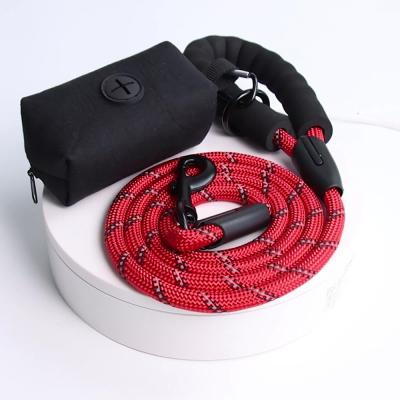 China Lights Amazon Hot Selling Reflective Nylon Dog Leash Rope Dog Leash Dog Rope Pooper Walking Picker Set Wholesale Pet Supplies for sale