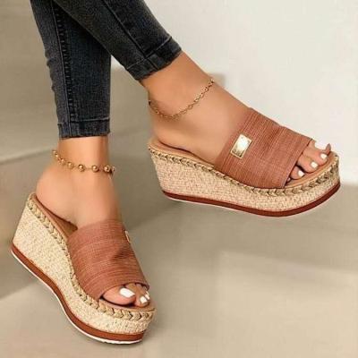 China 2021 New Summer Style Fashion Trend Women's Platform Shoes Slippers Women's Large Size Platform Women's Sandals for sale