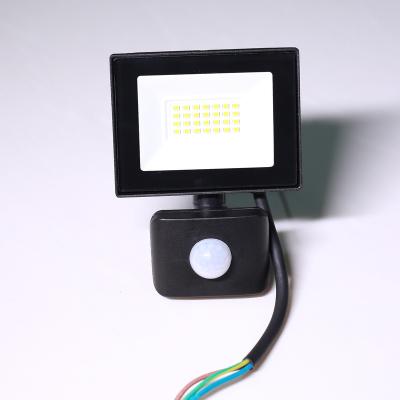 China Outdoor Light Refletor Theme Park Flood Light Stadium Floodlight 30W IP44 PIR Sensor Waterproof led flood light for sale