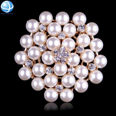 China Wholesale Rose Gold Metal Women/Men/Kids Round Pearl Brooches Women's White Rhinestone Brooch Pins for sale